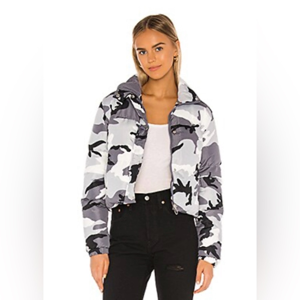 *SUPERDOWN HEIDI PUFFER JACKET*